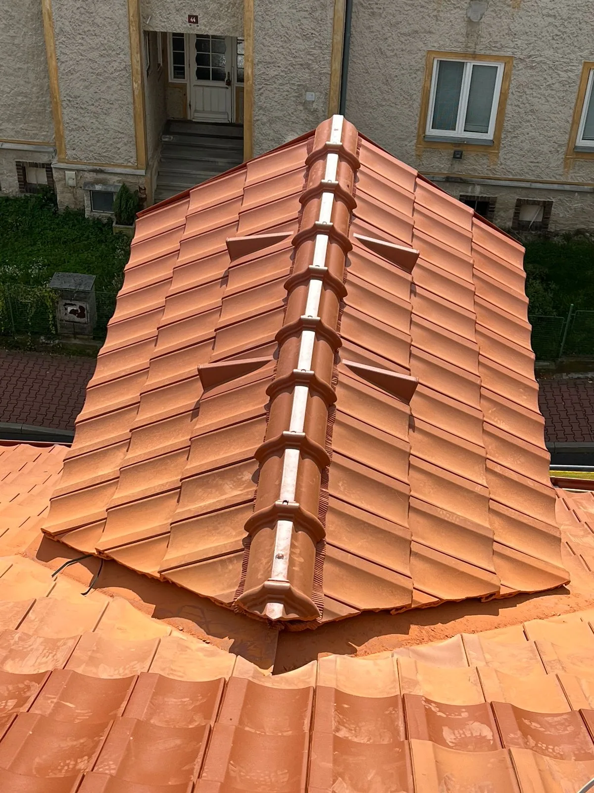 Hromosvodová soustava na střeše rodinného domu — Dubí, Teplicko